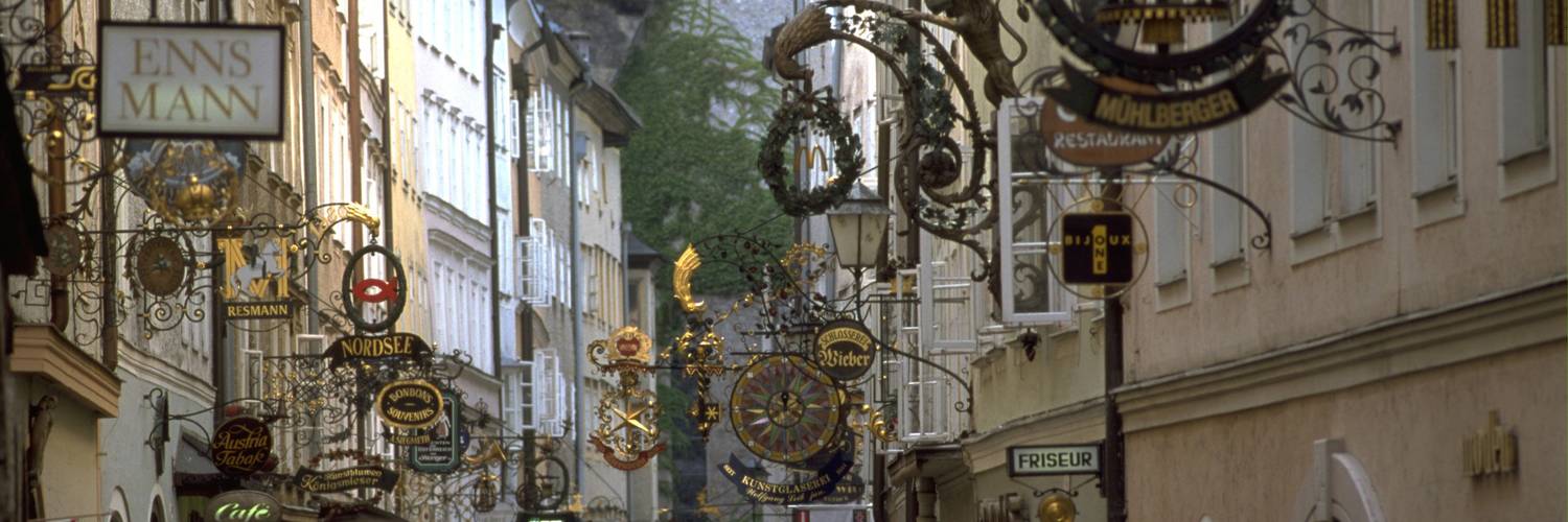 Die Einkaufsstraße in der Salzburger Altstadt | © Tourismus Salzburg GmbH