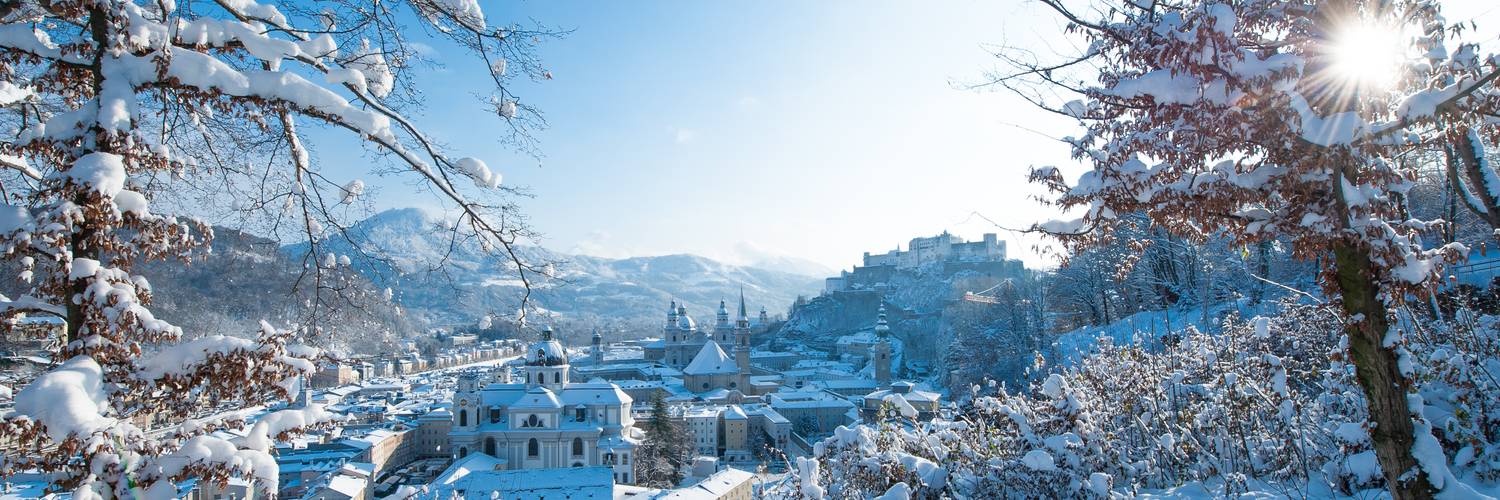 Blick auf die Salzburger Altstadt im Winter vom Mönchsberg aus | © Tourismus Salzburg