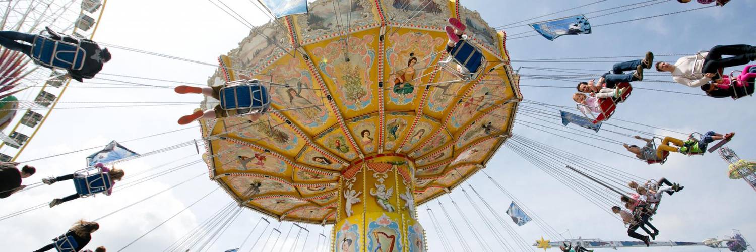 Swing carousel at the Salzburg Dult | © wildbild