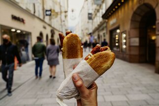 Bosna vom Balkan Grill in Salzburg  | © zweibaum.at