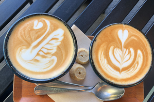 Kaffee im 220Grad Cafe - Nonntal in Salzburg | © Tourismus Salzburg Gmbh / K. Brugger