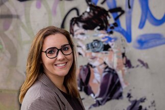 Porträt von Eva Mrazek | © Eva trifft. Fotografie