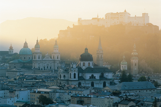 Salzburg panorma in the fog | © TSG Toursismus Salzburg GmbH
