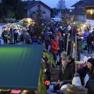 Adventmarkt Dorfplatz