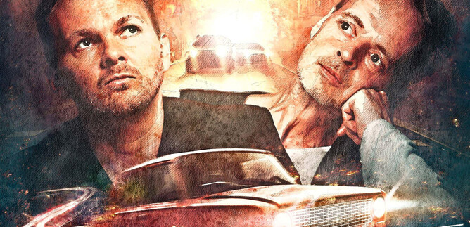 Two men with contemplative expressions in front of a colorful, artistic background. A classic car drives on a winding road. | © BlöZinger