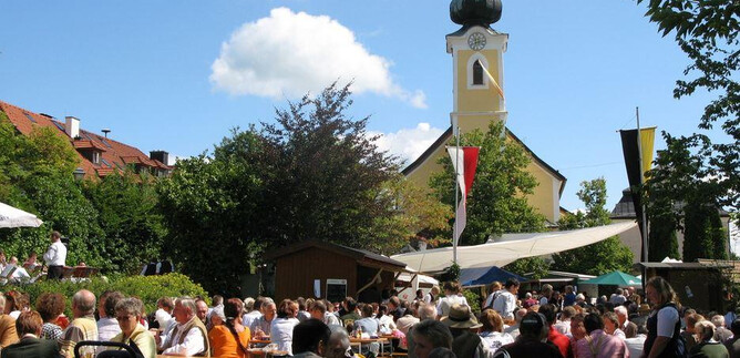 Elixhausener Kirtag am Dorfplatz | © Romantikhotel Gmachl