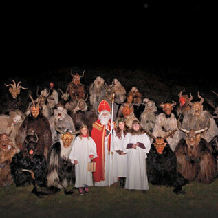 Elsbethener Krampusse - Gruppenfoto | © Elsbethener Krampusse
