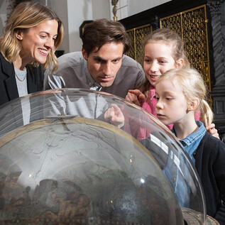 Family on Tour | © DomQuartier Salzburg