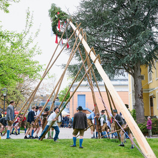 Brauchtumsgruppe Jung Alpenland | © Foto Flausen