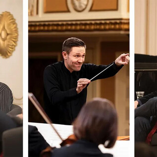 Three men are sitting on a sofa in an elegant room. One of them is conducting with a baton, while the others listen attentively. | © ISM