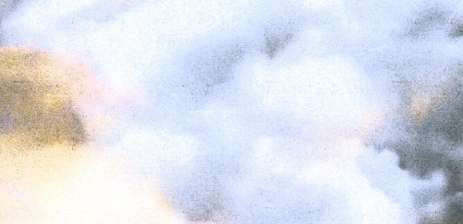 Gentle, blurred clouds in soft colors. The sky appears soft and dreamy. | © Siegrid Cain