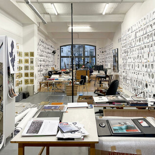 QUEENDOM-Archiv im Studio in Berlin | © Ilit Azoulay