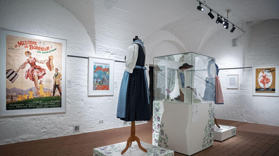 Special Exhibition: Dirndl meets Hollywood : salzburg info