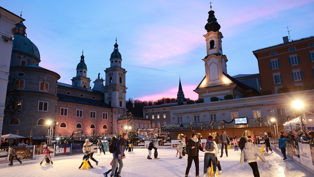 Eiszauber ice rink on Mozartplatz salzburg.info