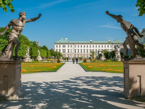 Entrance to the Mirabellgarden in the direction to Mirabell castle | © Tourismus Salzburg