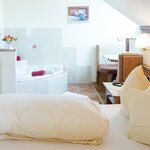 imagen de Habitación familiar con ducha o banera,W | © Frauenschuh, Hotel Garni