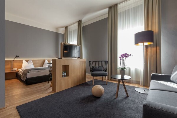 Doppelzimmer Premium im Hotel Schloss Leopoldskron | © Helge Kirchberger Photography