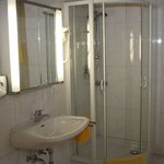 Photo of Apartment, shower or bath, toilet, 1 bed room