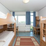 Obrázek room with 4 beds with shower, WC