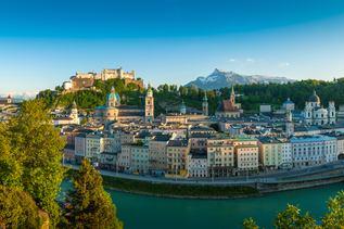 Salzburg-Panorama mit Blick auf die Salzach und die Altstadt von Salzburg | © Tourismus Salzburg