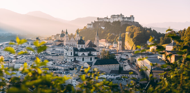 View from Mönchsberg on the old town of salzburg | © TSG Tourismus Salzburg GmbH / S.Scheichl